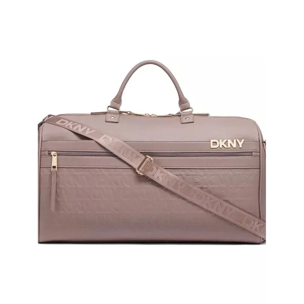 DKNY Clean Cut 21